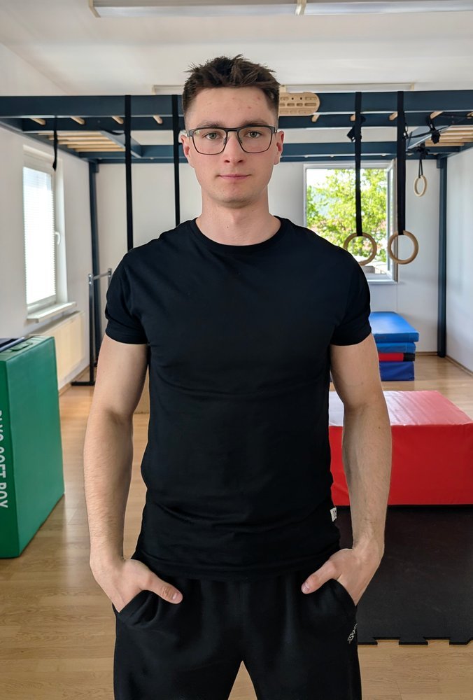 Dávid Horeličan — tréner kalisteniky v Žiline